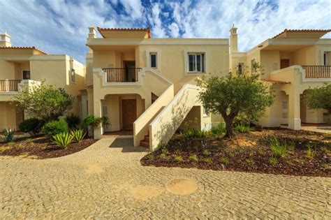 portugal realty for sale